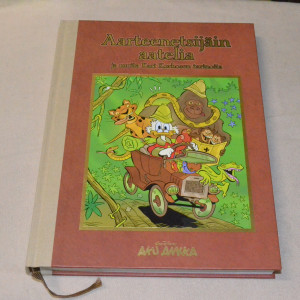 Aarteenetsijäin aatelia ja muita Kari Korhosen tarinoita